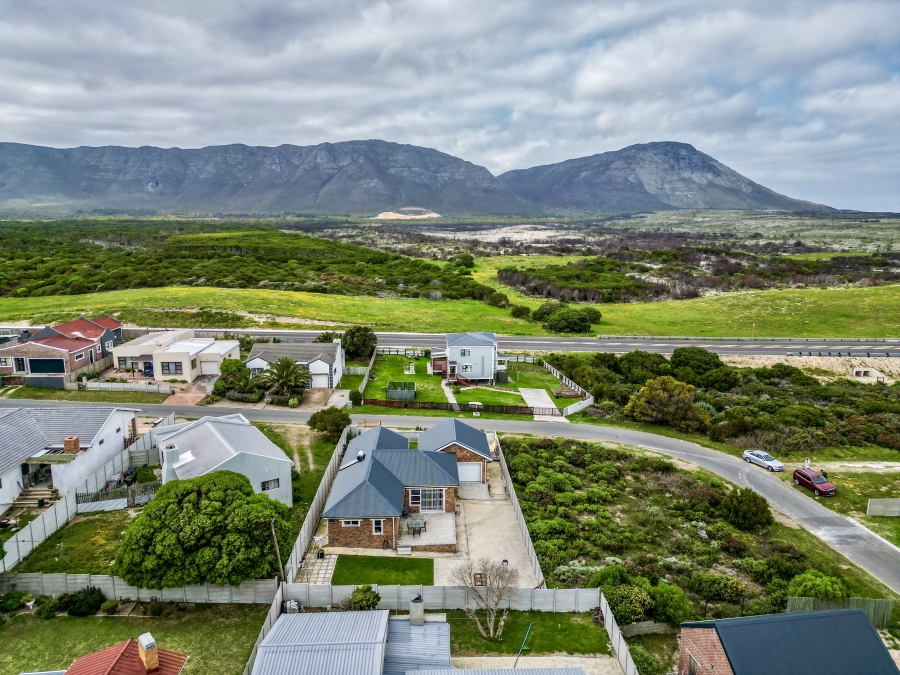 3 Bedroom Property for Sale in De Kelders Western Cape